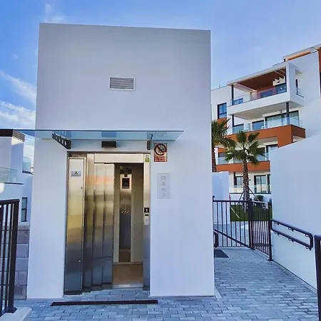 Super Six - Brand New Seaview In Costa Del Sol * Фуэнхирола