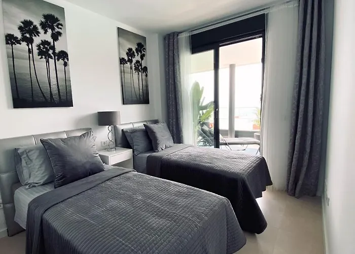 Super Six - Brand New Seaview In Costa Del Sol