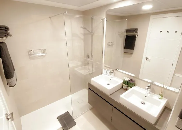 Super Six - Brand New Seaview In Costa Del Sol *