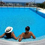 Апартаменти Super Six - Brand New Seaview In Costa Del Sol *